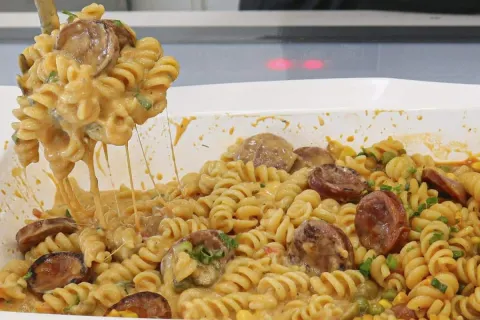 Macarrão cremoso delcioso que eu faço quando sem muito tempo