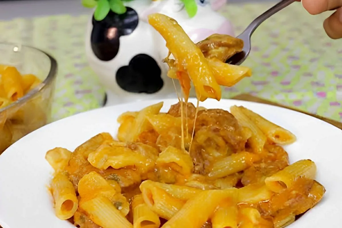 Macarrão cremoso na panela de pressão uma massa simples e rá