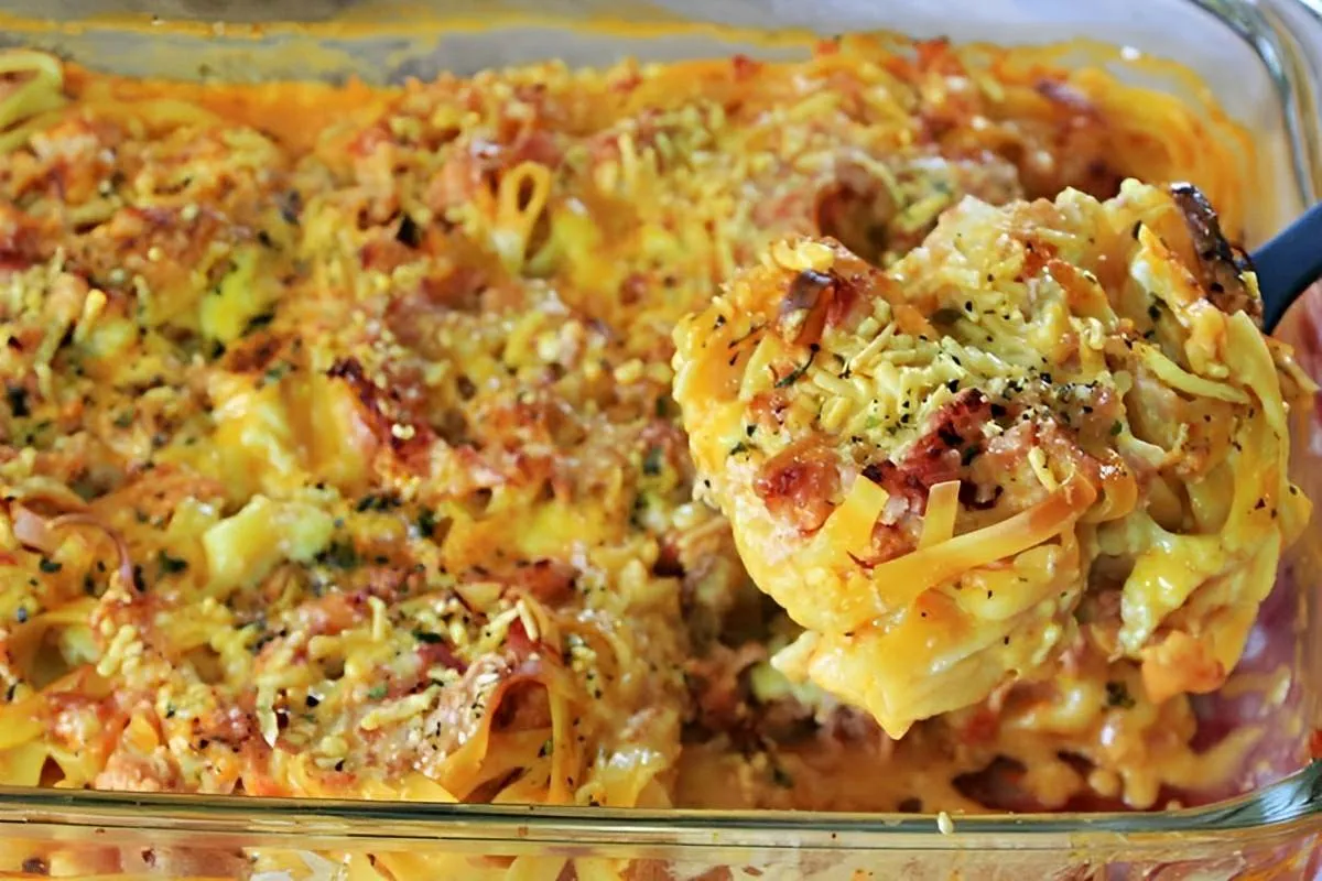 Macarrão de forno cremoso basta colocar todos os ingrediente