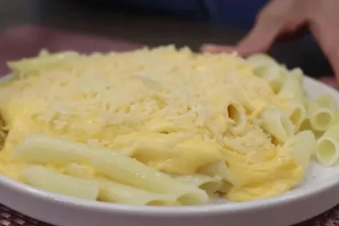 Macarrão Mac and Cheese com muuuito queijo: a receita super 