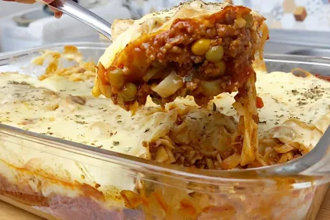 Macarronada de carne moída de forno um prato completo e deli