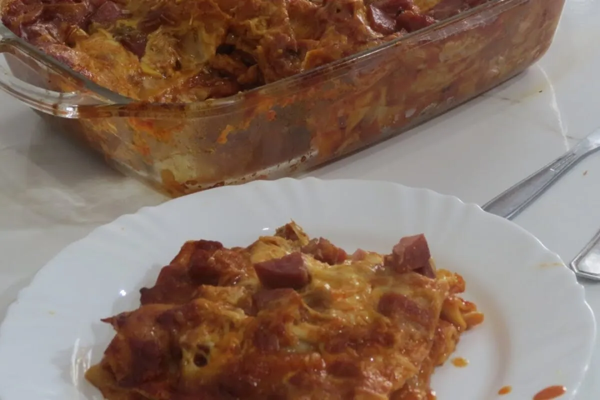 Macarronada recheada ao forno: almoço simples e rápido para