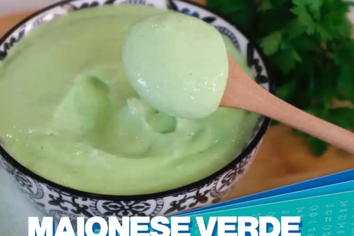 Maionese verde caseira bem cremosa igual de lanchonete: não