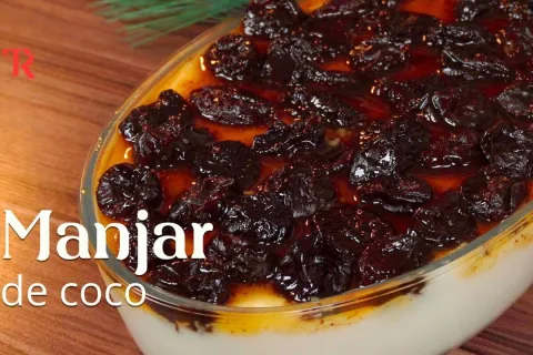 Manjar de coco com ameixa: uma sobremesa clássica e cremosa 