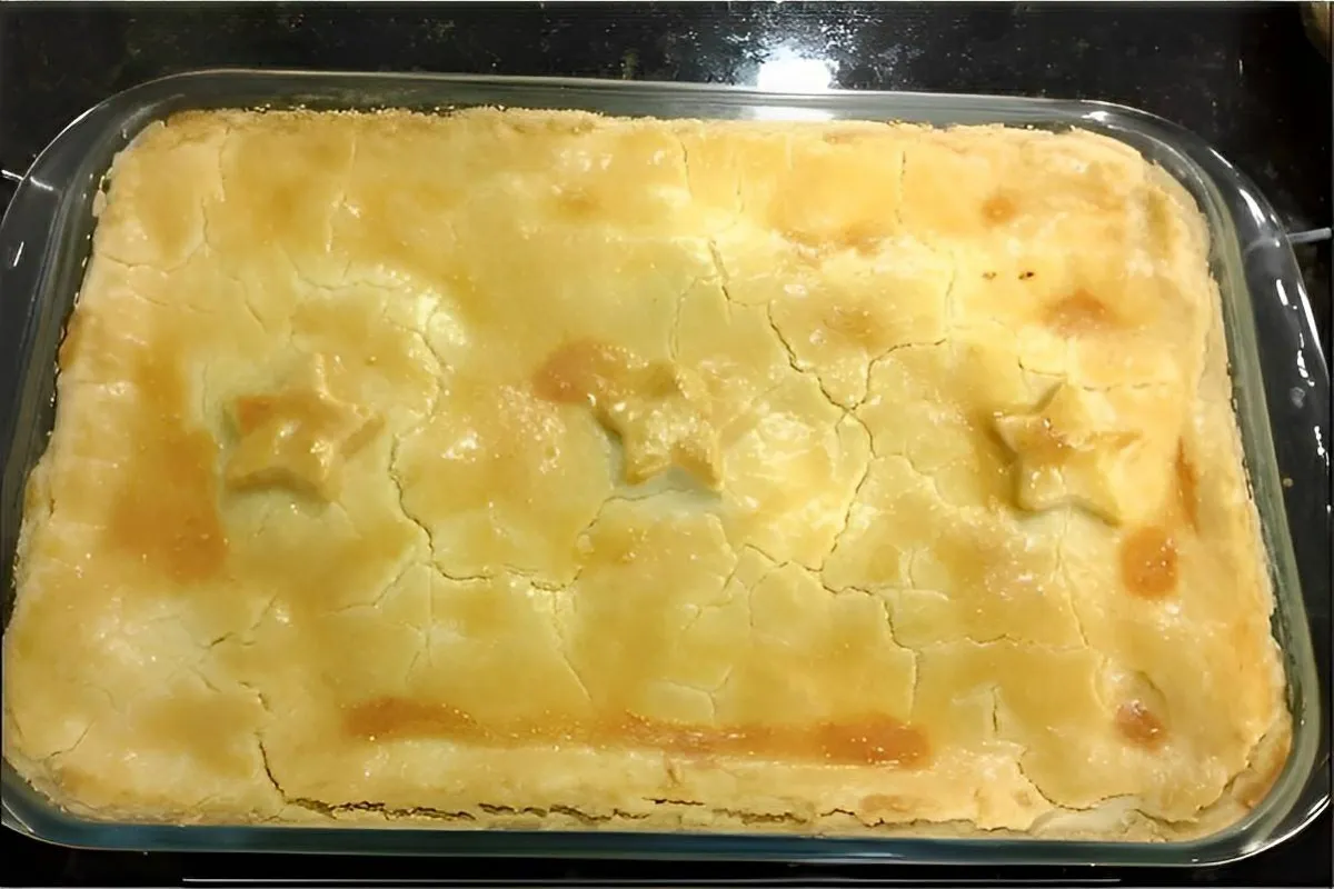 Massa de empadão de batedeira ela fica bem levinha e desmanc