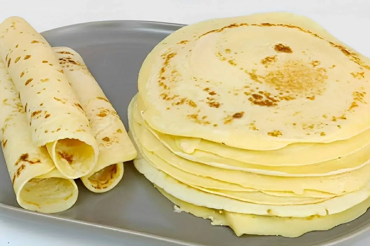 Massa de panqueca simples e fácil escolha o recheio e a molh