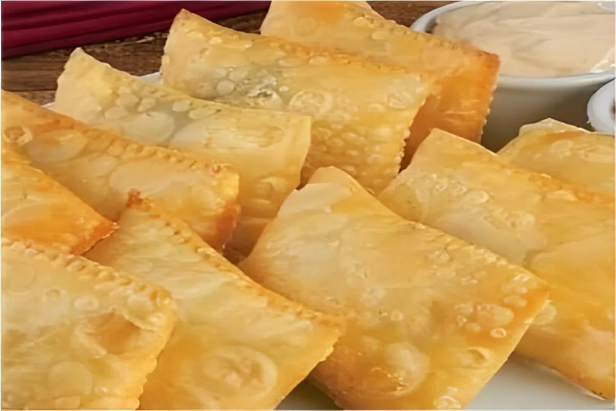 Massa de pastel caseira sequinha e deliciosa escolha um rech
