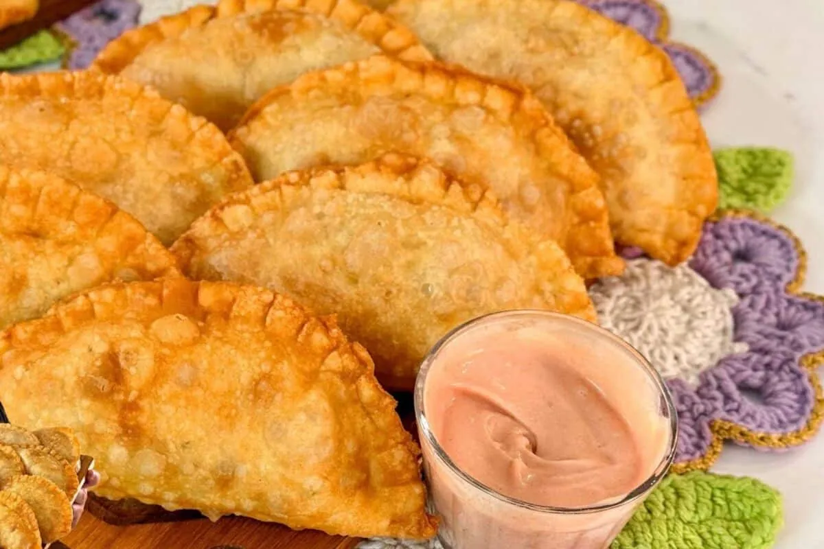 Massa de pastel frito sequinha: o segredo da massa mais croc