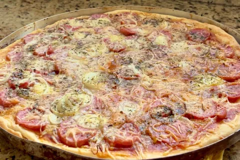 Massa de torta com maionese simples de preparar que vai só 3