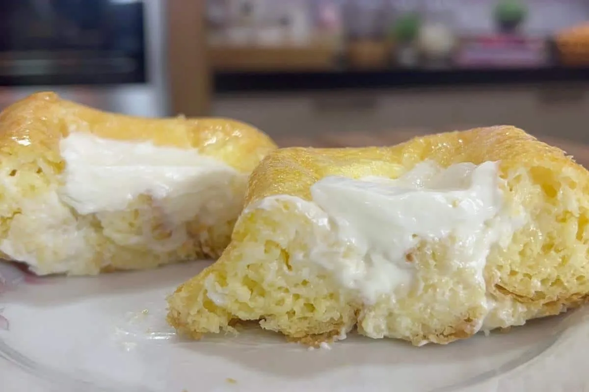 Meu café da manhã ficou muito mais gostoso com esse pão de q