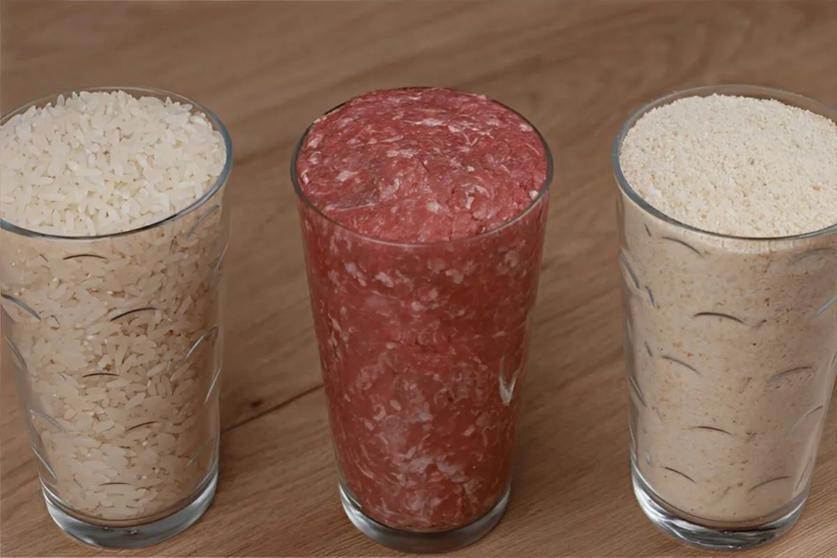 Misturei esses ingredientes e fiz bolinho de carne frito uma