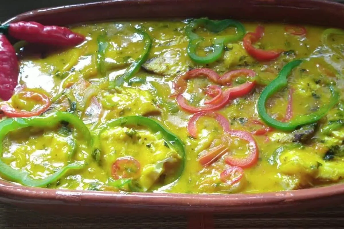 Moqueca de peixe bem temperada, muito fácil e prática de pre
