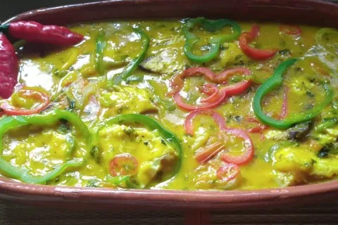 Moqueca de peixe bem temperada, muito fácil e prática de pre