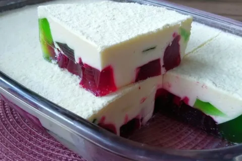 Mosaico de gelatina: receita refrescante feita no liquidific