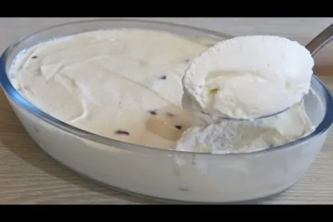 Mousse cremoso de limão que fica pronto rápido e traz o equi
