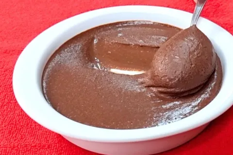 Mousse saudável tipo Nutella feito sem leite condensado para