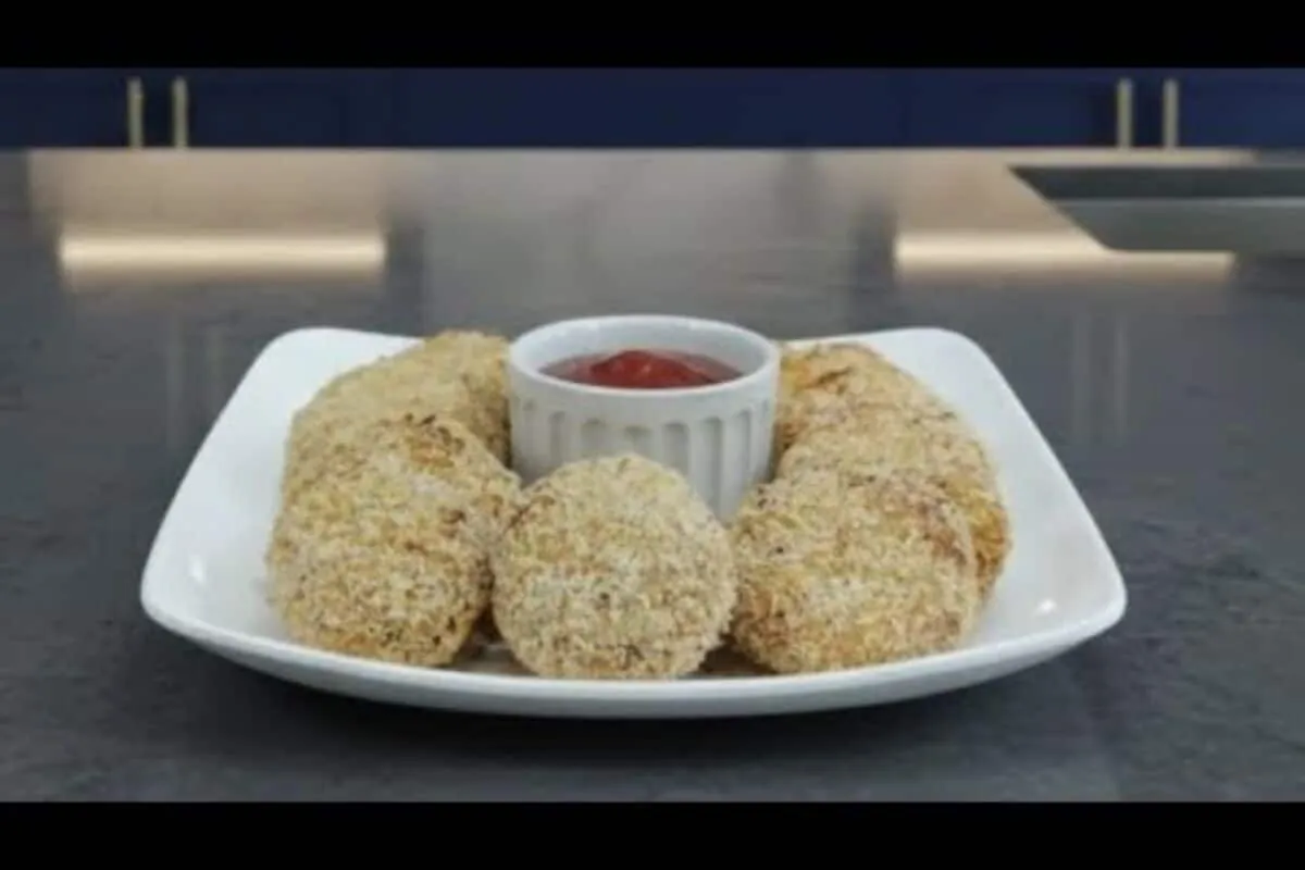 Nuggets caseiro feito em casa gastando pouco,  uma opção mui