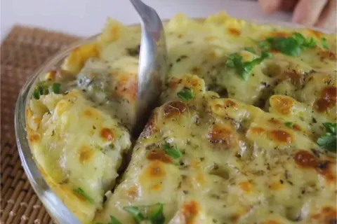 O macarrão cremoso com bacon mais gostoso que você vai prova