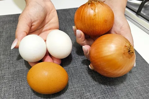 Omelete completo e muito nutritivo, ideal para um jantar ráp