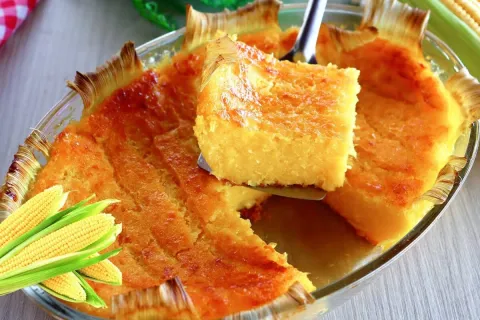 Pamonha de forno cremosa e muito fácil de fazer, perfeita pa