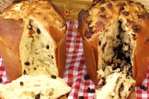 Panetone caseiro para servir e presentear sua família neste 