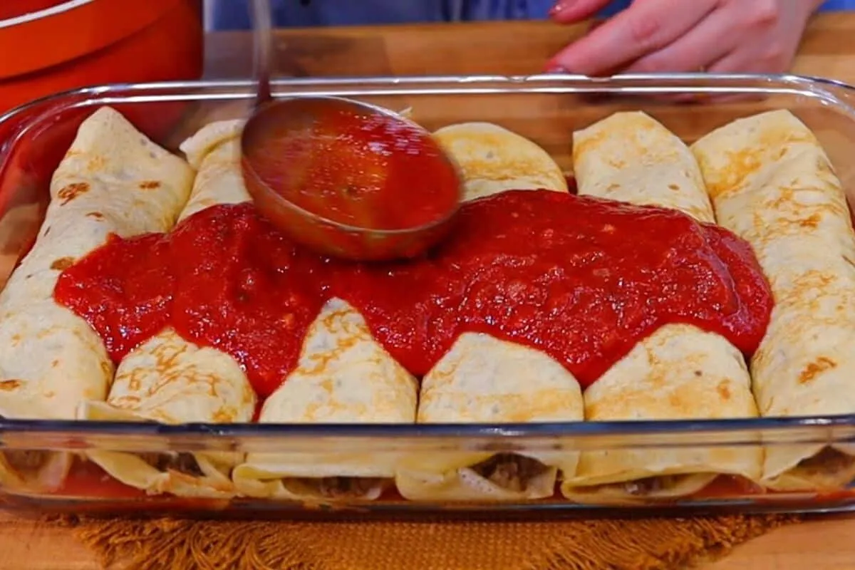 Panqueca de carne moída com massa leve e fininha para a hora