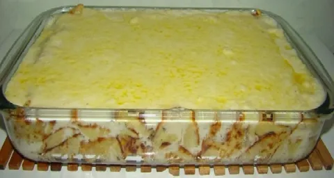 Panqueca de Frango com Molho Branco