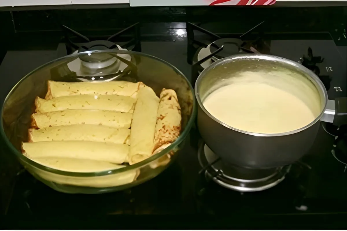 Panqueca de frango fácil com molho branco uma delícia para o