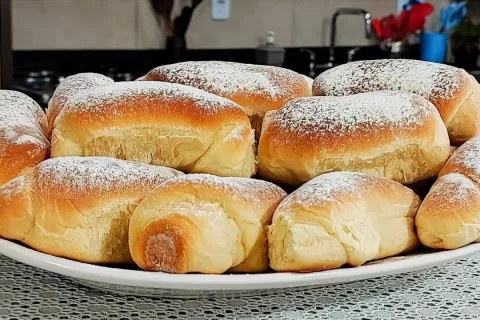 Pão caseirinho macio e fofinho para você não precisar ir na 
