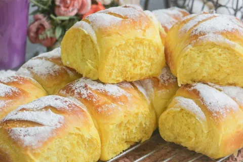 Pão caseiro de abóbora fofinho igual nuvem e perfeito para c