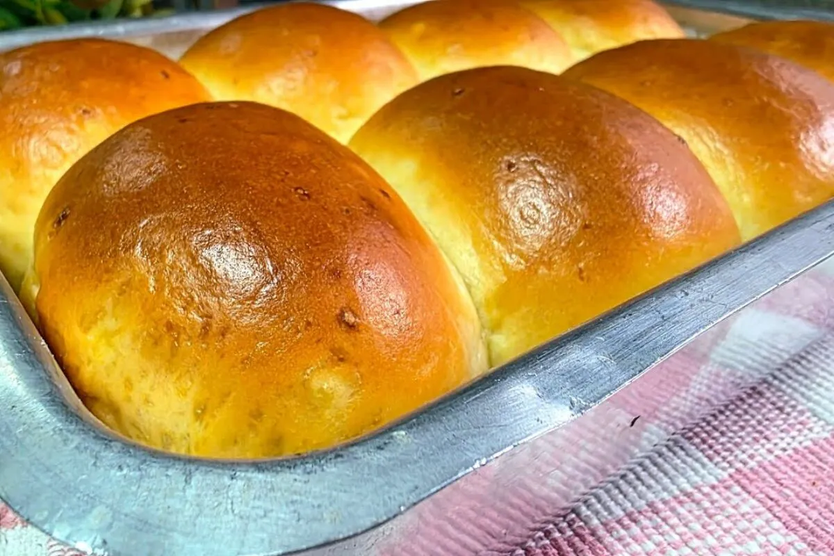 Pão caseiro fofinho de batata, uma receita simples que rende