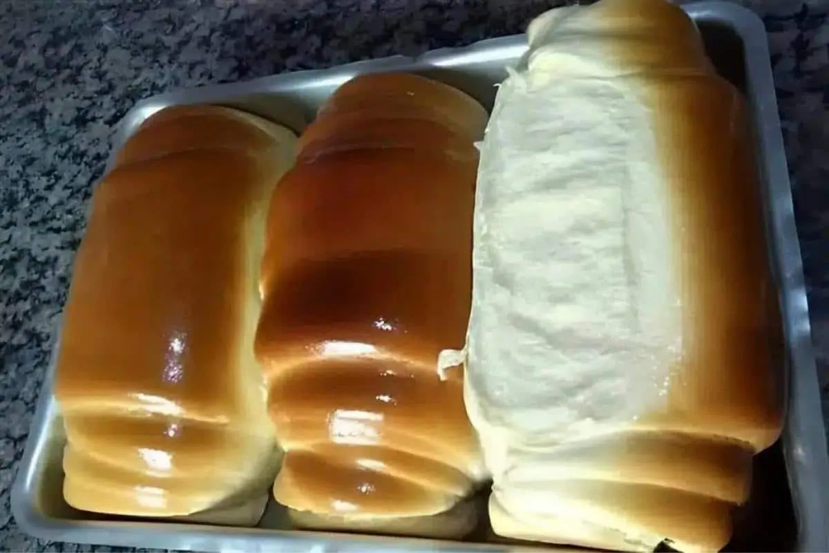 Pão caseiro grande que fica super fofinho e macio para acomp