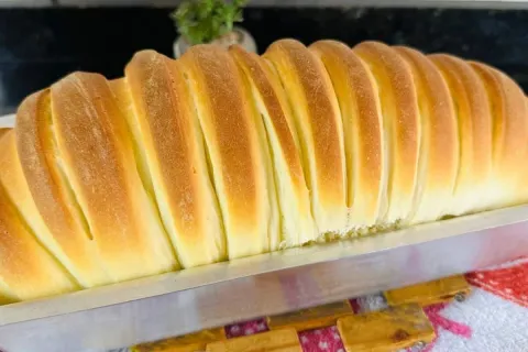 Pão caseiro macio: pão que derrete na boca, levinho e muito 