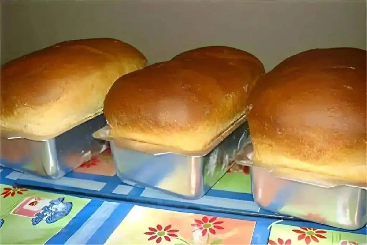 Pão caseiro que cresce até no frio para comer um café quenti