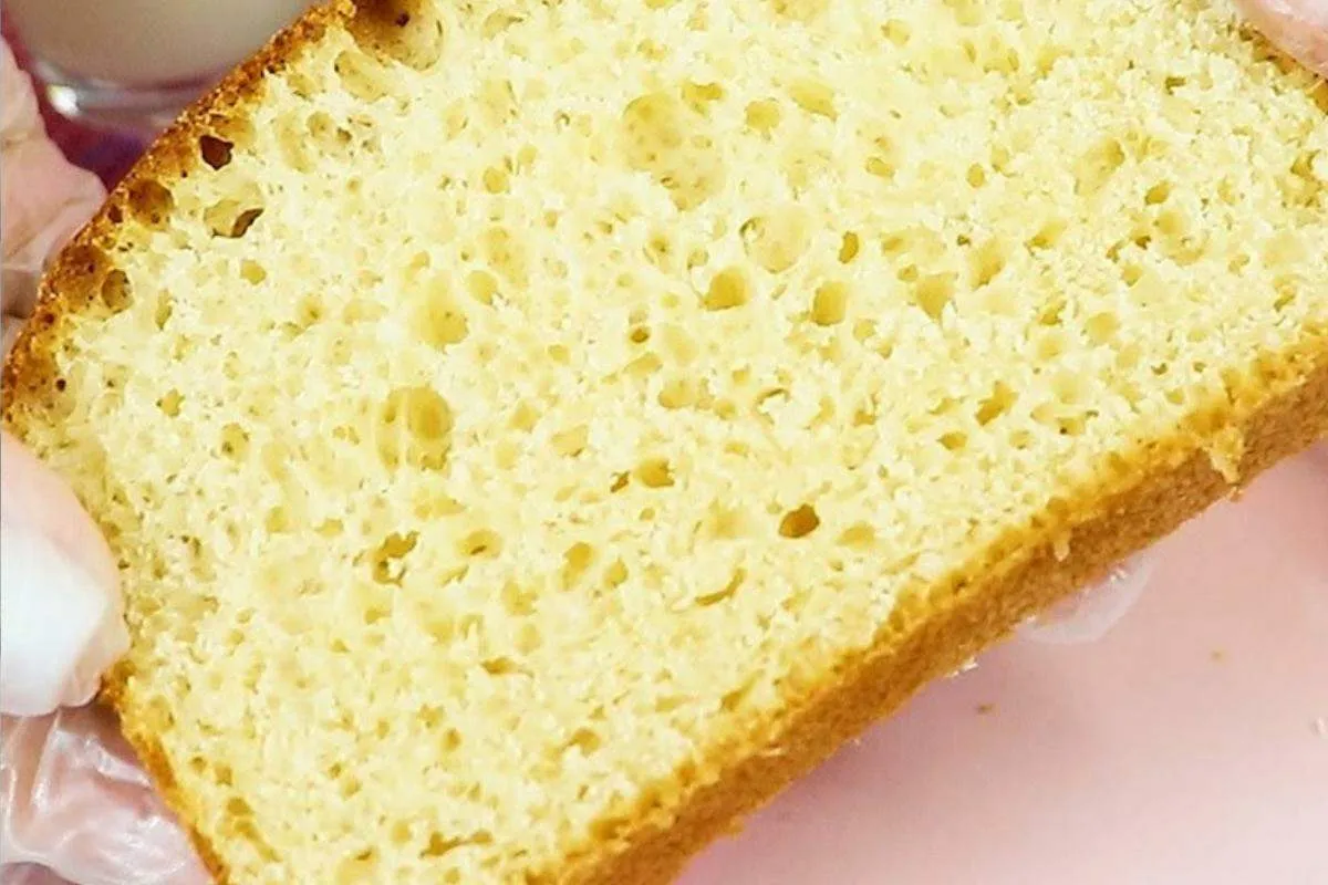 Pão caseiro sem sovar fica delicioso para comer quentinho co