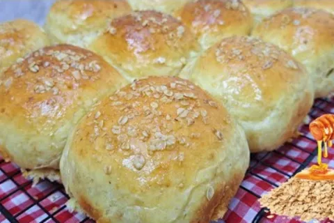 Pão com aveia e mel super fofinho: a receita fácil e nutriti
