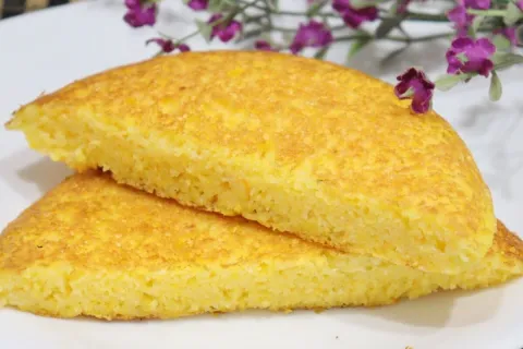 Pão de cuscuz para o lanche: fácil de fazer e delicioso para