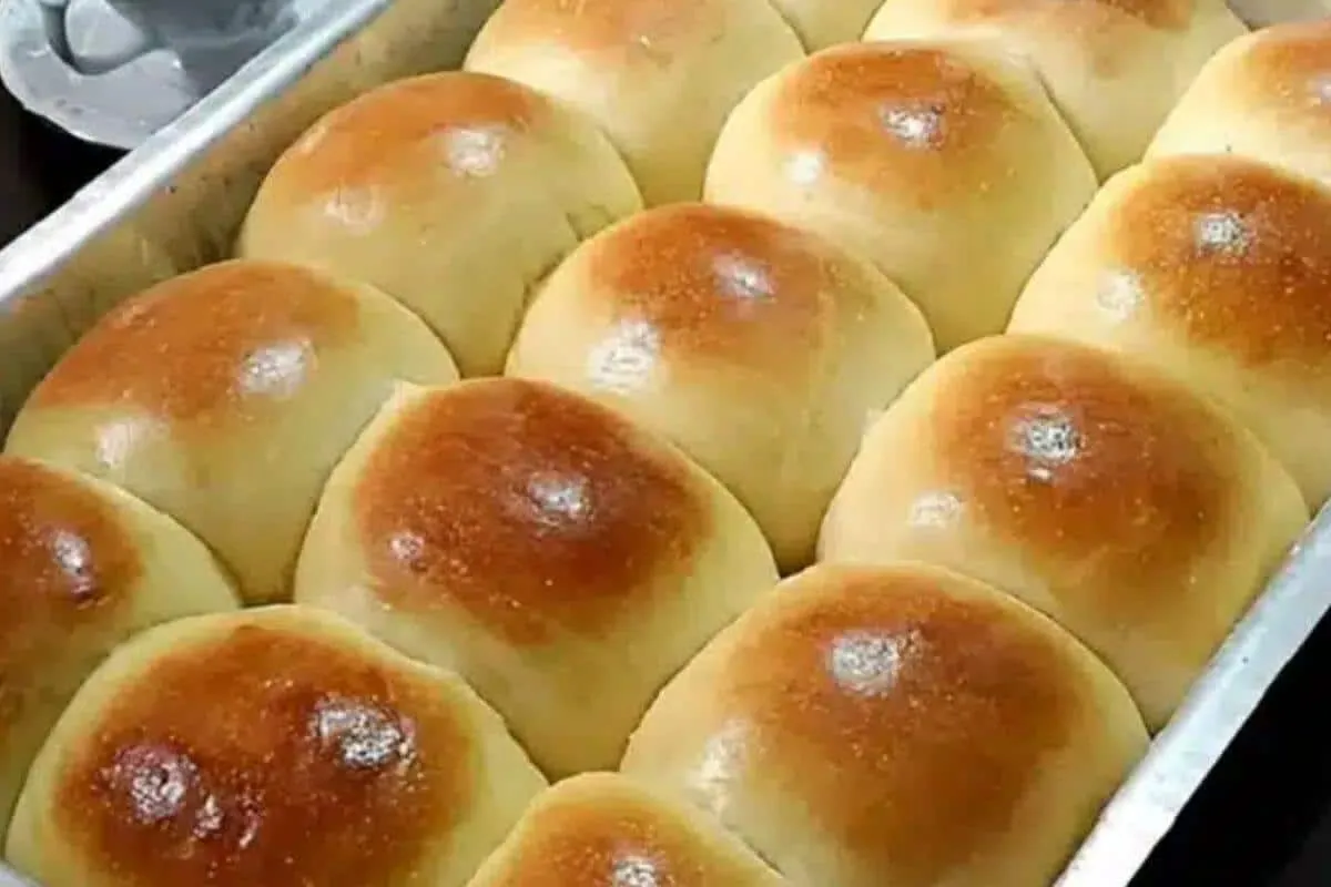 Pão de leite caseiro bem fofinho para seu café da manhã do d