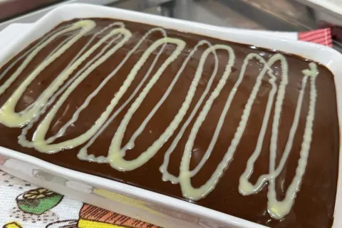 Pão de mel de travessa, uma receita recheada irresistível e 