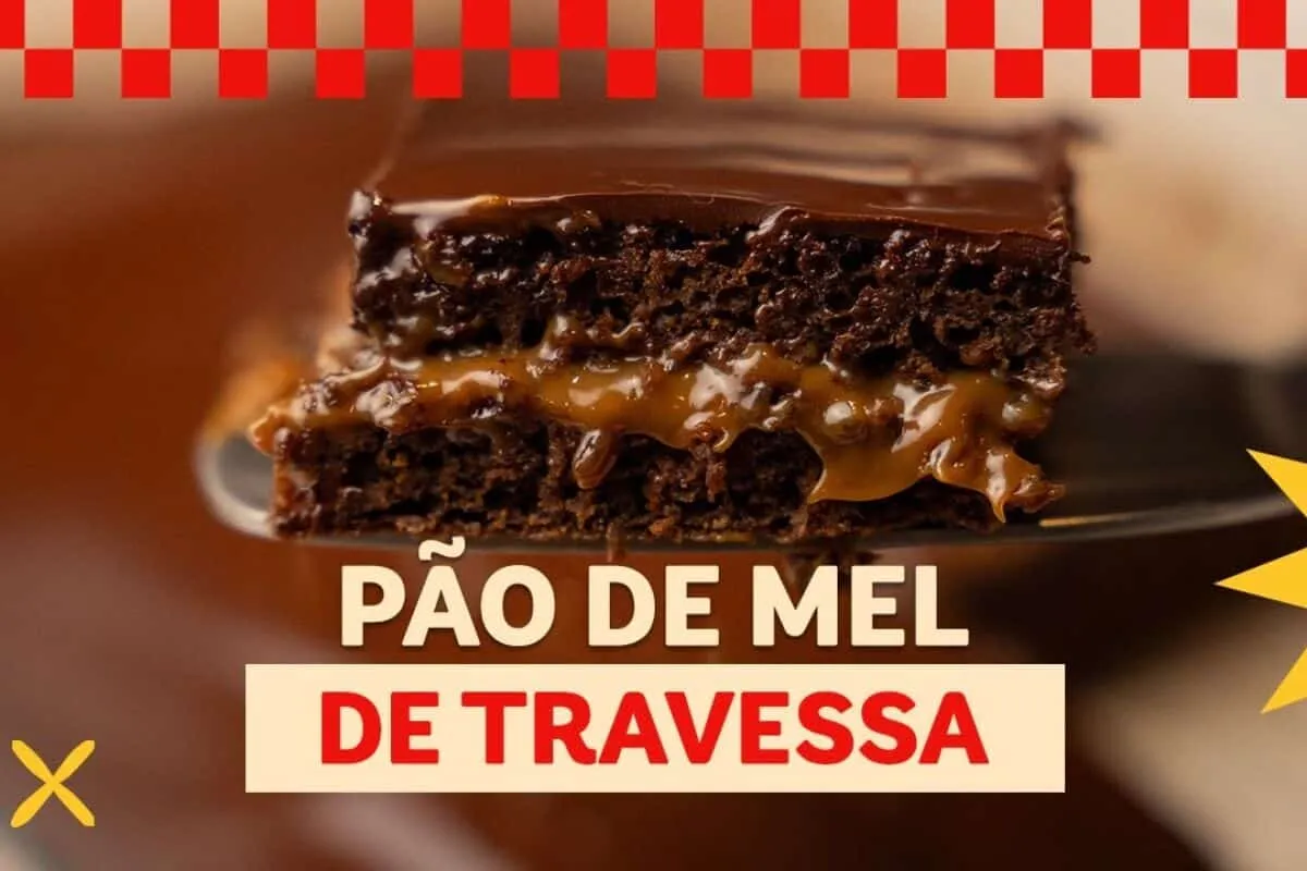 Pão de mel na travessa com massa bem fofinha e cobertura cre