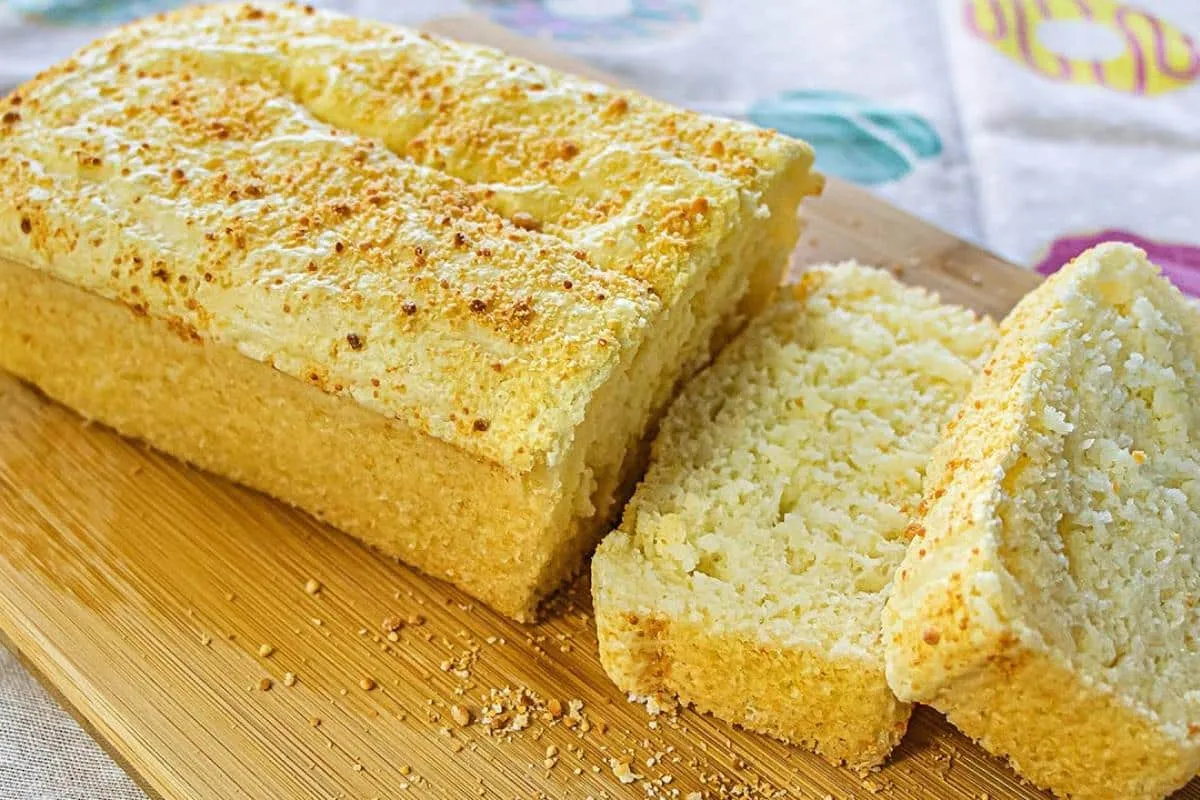 Pão de tapioca feito a mão que fica pronto em poucos minutos