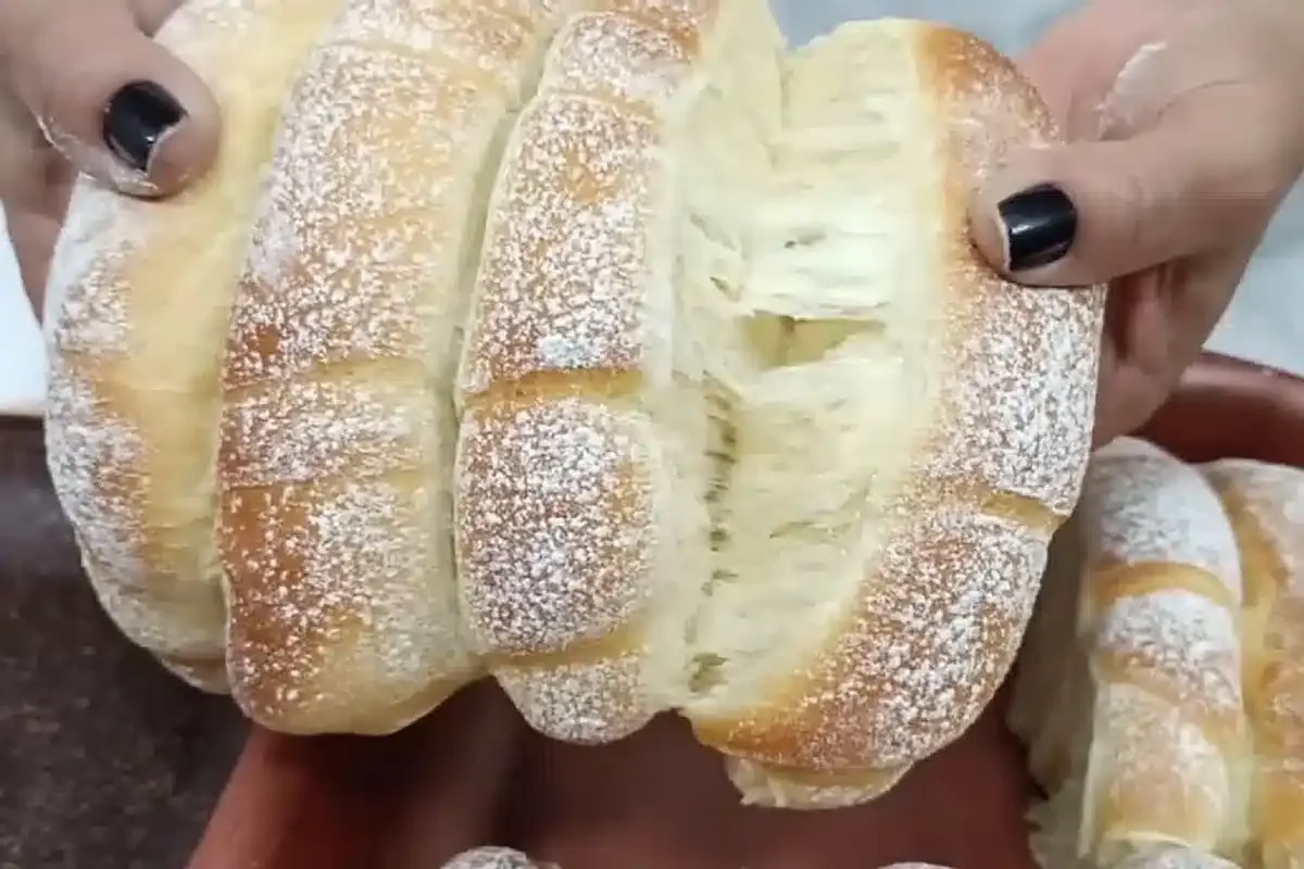 Pão doce fofinho que parece algodão doce de tão macio, perfe