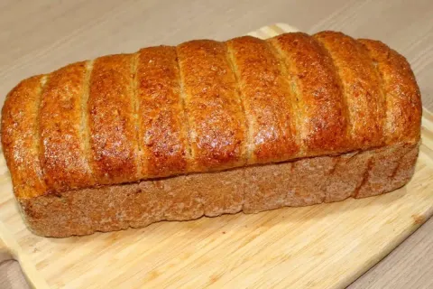Pão integral macio e fofinho para o lanche da tarde: já sai 
