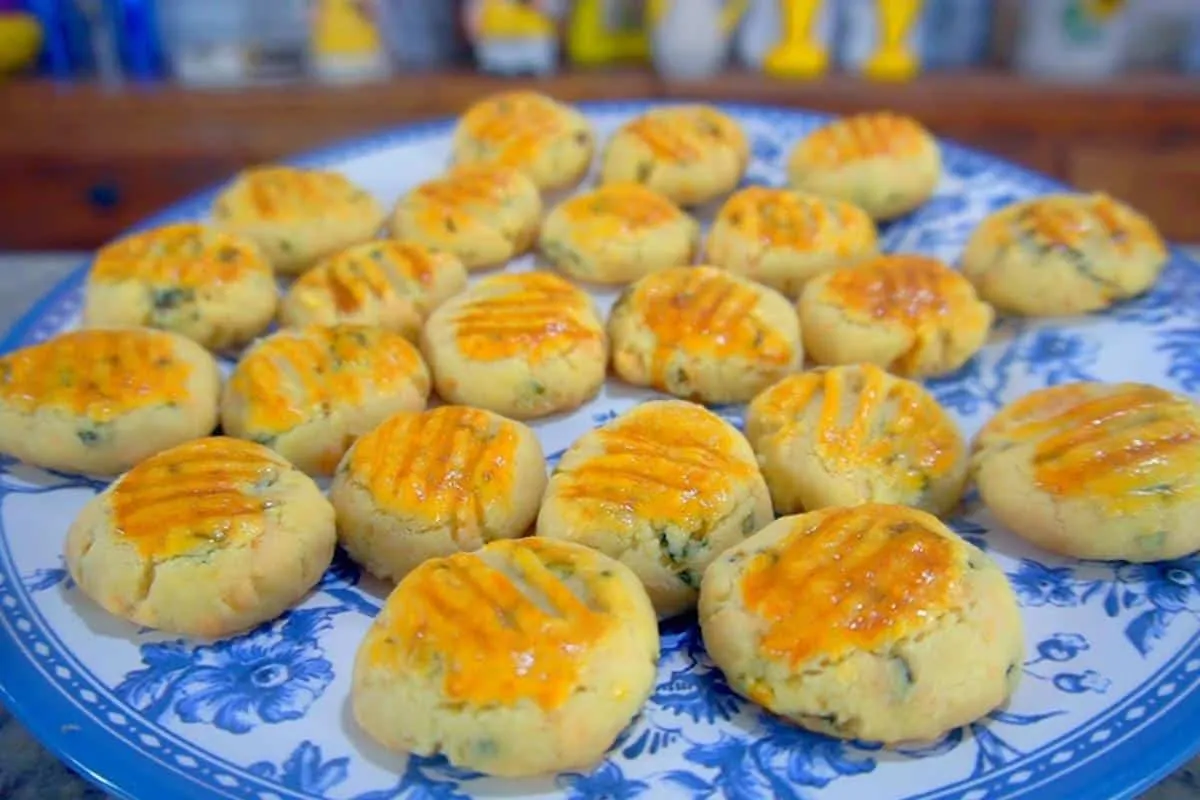 Pãozinho de alho delicioso que pega todos de surpresa na hor