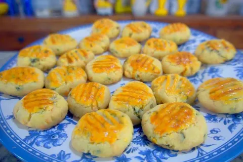 Pãozinho de alho delicioso que pega todos de surpresa na hor