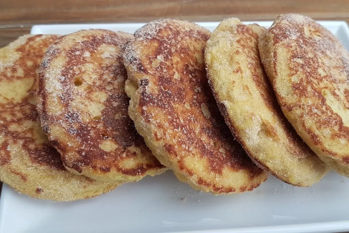 Pãozinho de banana: uma opção de lanche rápido feito com fub