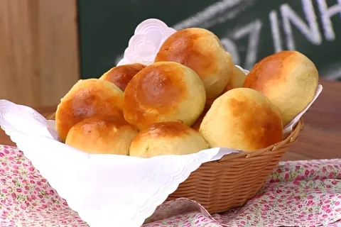 Pãozinho de batata doce macio e fofinho uma delícia muito fá