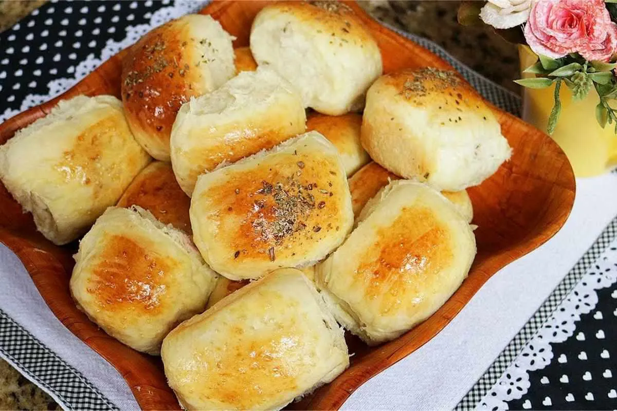 Pãozinho de pizza muito fofinho com um sabor incrível