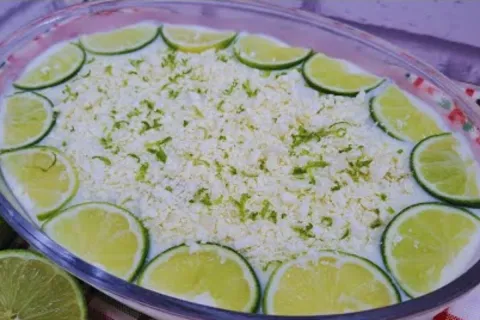 Pavê de limão refrescante, a sobremesa ideal para quem busca