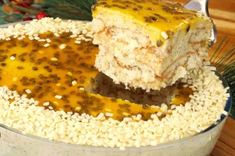 Pavê de maracujá cremoso, a sobremesa que não vai ao fogo e 